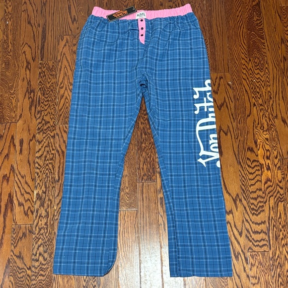 Von Dutch Pajama Bottoms Women’s Size: Large
NWT - Picture 2 of 4